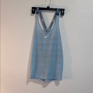 Open back Nike workout tank top